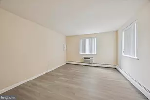 100 E Glenolden Ave, Glenolden, PA 19036 - Photo 9