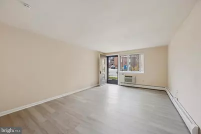 100 E Glenolden Avenue #D-14, Glenolden, PA 19036 - Photo 11