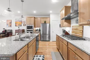 348 Milton Stamp Dr, Glen Mills, PA 19342 - Photo 5