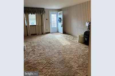 5226 Gramercy Drive, Clifton Heights, PA 19018 - Photo 3