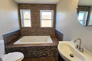 825 Laurel Rd, Lansdowne, PA 19050 - Photo 23