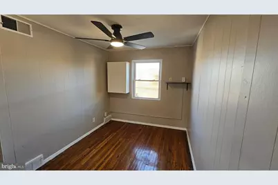 825 Laurel Road, Lansdowne, PA 19050 - Photo 17