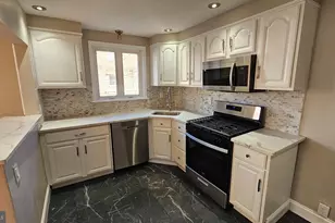 825 Laurel Rd, Lansdowne, PA 19050 - Photo 13