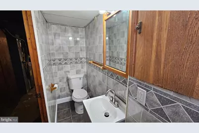 825 Laurel Road, Lansdowne, PA 19050 - Photo 33