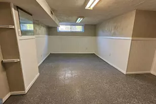 825 Laurel Rd, Lansdowne, PA 19050 - Photo 29