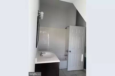 35 Windermere Avenue #3RD FLOOR, Lansdowne, PA 19050 - Photo 11