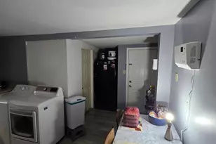 319 E 20th St, Chester, PA 19013 - Photo 19