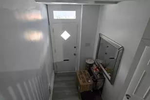 319 E 20th St, Chester, PA 19013 - Photo 9