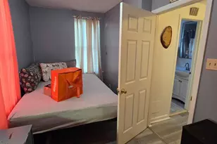 319 E 20th St, Chester, PA 19013 - Photo 29