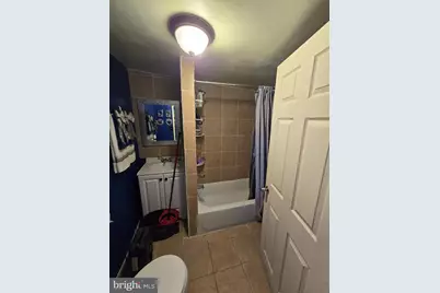 319 E 20th Street, Chester, PA 19013 - Photo 23