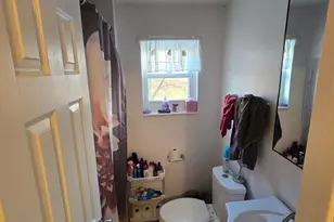 319 E 20th St, Chester, PA 19013 - Photo 27