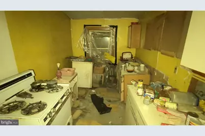 321 Tilghman Street, Chester, PA 19013 - Photo 13