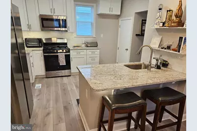 404 W Wayne Avenue, Wayne, PA 19087 - Photo 5