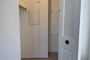 5200 Hilltop Dr, Brookhaven, PA 19015 - Photo 9