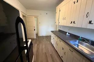 305 W Wayne Ave, Wayne, PA 19087 - Photo 7