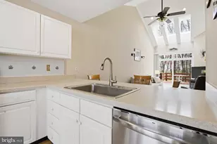 4335 Somerset Ln, Aston, PA 19014 - Photo 5