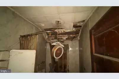 1233 Clover Lane, Chester, PA 19013 - Photo 19