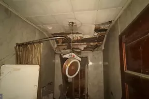 1233 Clover Ln, Chester, PA 19013 - Photo 19