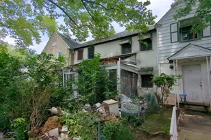 1233 Clover Ln, Chester, PA 19013 - Photo 13