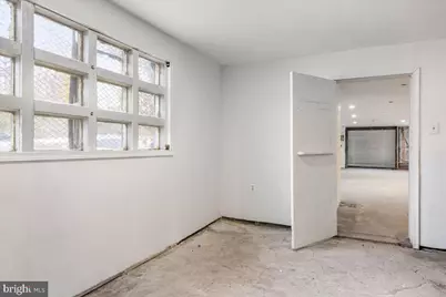 806 Powell Avenue, Darby, PA 19023 - Photo 11