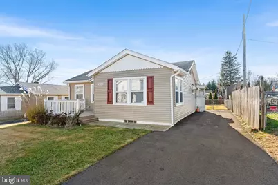 4948 Greenwood Street, Brookhaven, PA 19015 - Photo 3