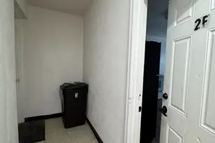 222 Long Ln, Upper Darby, PA 19082 - Photo 19