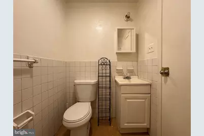 222 Long Lane #2F, Upper Darby, PA 19082 - Photo 9