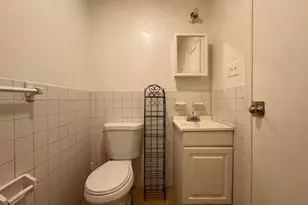 222 Long Ln, Upper Darby, PA 19082 - Photo 9