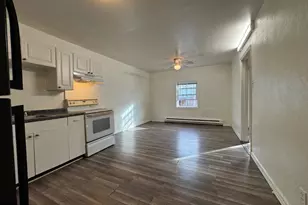 222 Long Ln, Upper Darby, PA 19082 - Photo 17