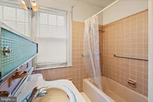 4608 Woodland Ave, Drexel Hill, PA 19026 - Photo 19