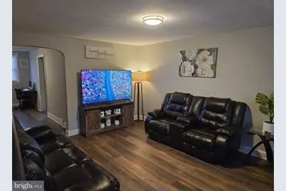 229 W 22nd Street, Chester, PA 19013 - Photo 3