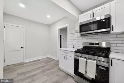 704 E 18th Street, Chester, PA 19013 - Photo 5