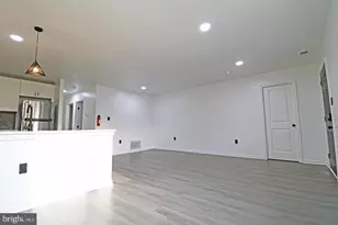 511 Corinthian Ave, Essington, PA 19029 - Photo 3