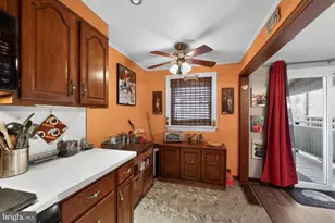 704 Crescent Dr, Glenolden, PA 19036 - Photo 15