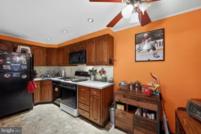 704 Crescent Drive, Glenolden, PA 19036 - Photo 7