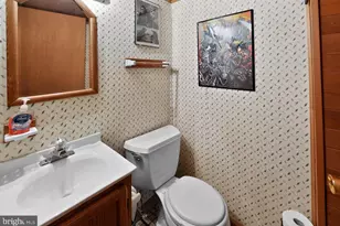 704 Crescent Dr, Glenolden, PA 19036 - Photo 35