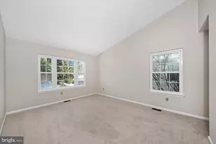 31 Ashley Ct, Chester Heights, PA 19342 - Photo 5