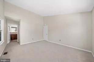 31 Ashley Ct, Chester Heights, PA 19342 - Photo 7