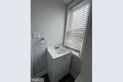 610 E 9th Street #2, Chester, PA 19013 - Photo 7