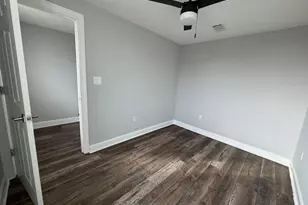 610 E 9th St, Chester, PA 19013 - Photo 3