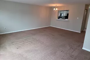 565 Applewood Ct, Aston, PA 19014 - Photo 7