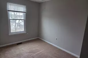 565 Applewood Ct, Aston, PA 19014 - Photo 17