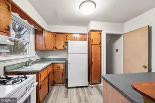 1108 Providence Rd, Secane, PA 19018 - Photo 11