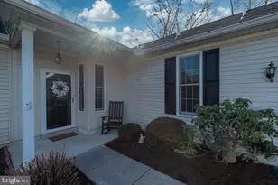 21 Hunters Way, Glen Mills, PA 19342 - Photo 1