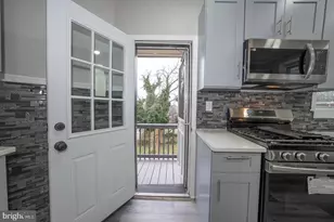 307 Poplar St, Darby, PA 19023 - Photo 23