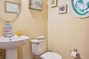 33 Big Woods Dr, Glen Mills, PA 19342 - Photo 13