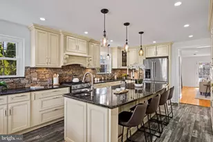 727 E Manoa Rd, Havertown, PA 19083 - Photo 11