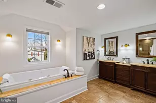 727 E Manoa Rd, Havertown, PA 19083 - Photo 35