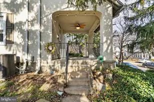 530 E Manoa Rd, Havertown, PA 19083 - Photo 3