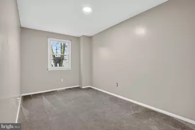 4211 W 5th Street, Marcus Hook, PA 19061 - Photo 15